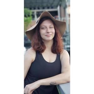 Meet your Posher, Genevieve